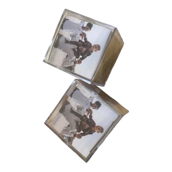 2 Clear acrylic‎ lucite 2.5” photo cube picture holders new - Picture 8 of 12